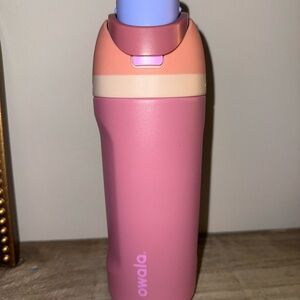 Owala Pink and Peach Water Bottle 16oz